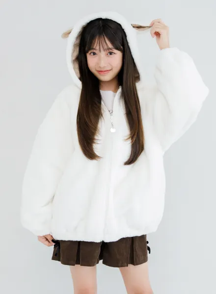 ひつじ耳エコファーアウター　アイボリー