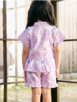 ピンクの花火柄・女の子用キッズ甚平