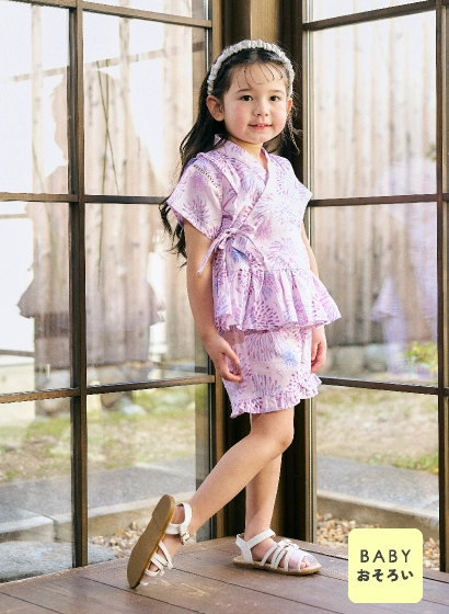 ピンクの花火柄・女の子用キッズ甚平