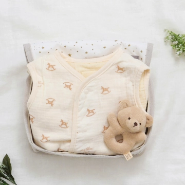 木馬柄ガーゼスリーパーギフトセット