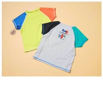 半袖ラッシュガード ￥2,200(税込)