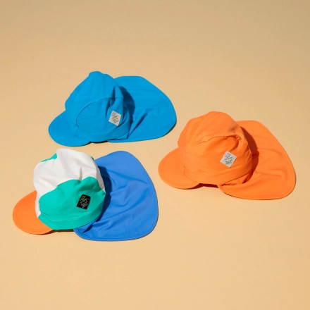 日よけ付きスイムキャップ