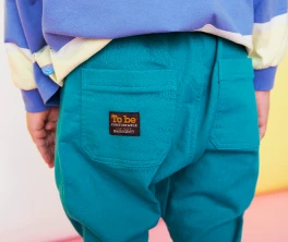 ポケットが便利なキッズパンツ