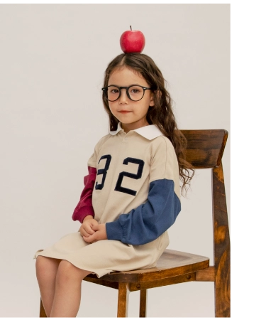 女の子らしい秋のポロワンピーススタイル