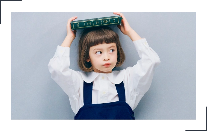 p.premier ピードットプルミエのネイビーのフォーマルスタイル　ジャンパースカートで女の子におすすめ