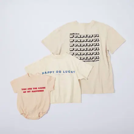 ロゴTシャツとロンパース